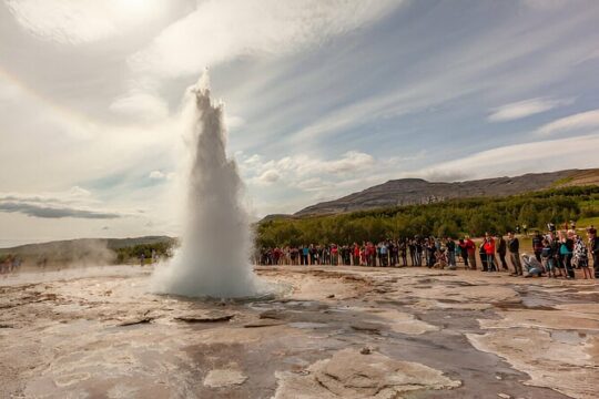 From Reykjavik: Full Day Golden Circle Tour in Iceland