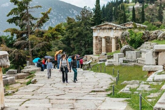 Shared Tour from Delphi Oracle to Ancient Corinth Saint Paul