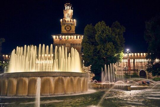 Milan by night walking experience