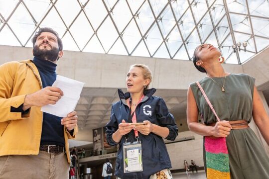Paris Louvre Museum Masterpieces Guided Tour