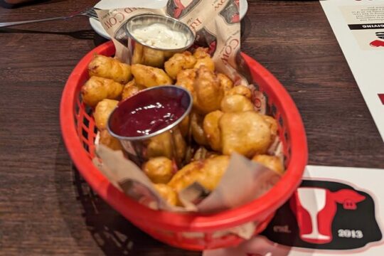 Minneapolis Afternoon Snack Walking Tour With Tastings