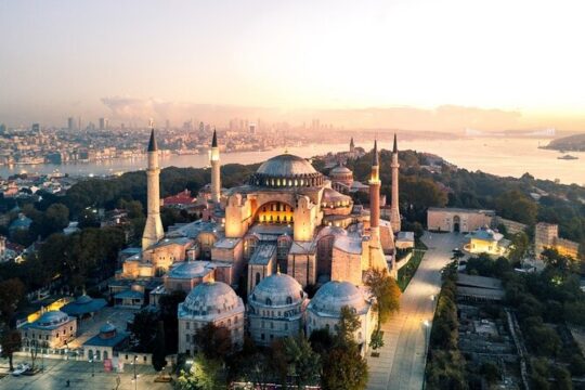Full-Day Istanbul Private Guided Tour With Lunch & Private Car