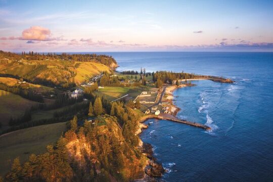 Island Orientation Package incl. Return Airport Transfers & Tour