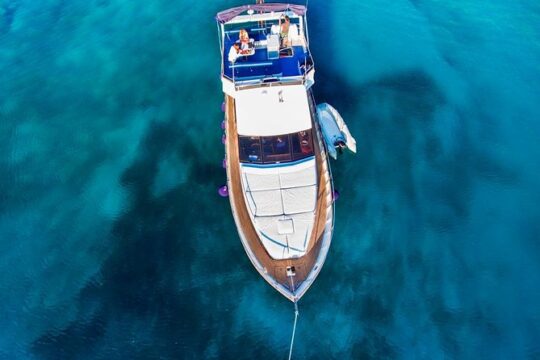 Private Half Day Yacht Cruise from Athens to Fleves Islet