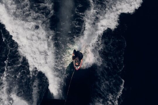 1H Wakeboard and Wakesurf on Lake Como with Mastercraft Boat