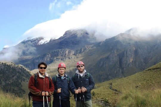 Iztaccihuatl, Refuge of the 100 (4780m)