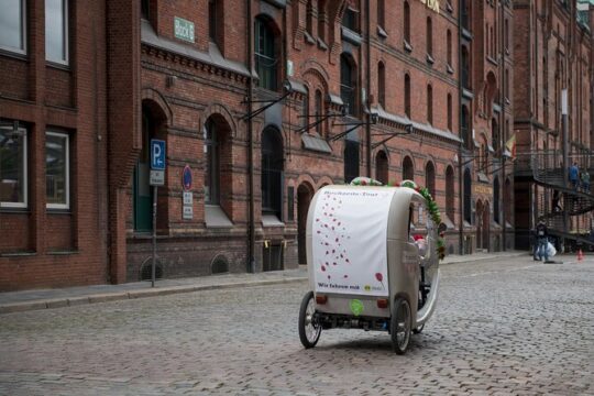 Private Hamburg rickshaw tour for 2 people