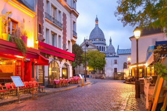 Guided Walking Tour & Parisian Drink Tasting at Montmartre Paris