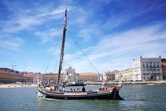 Lisbon Traditional Boats - Express Cruise - 45min