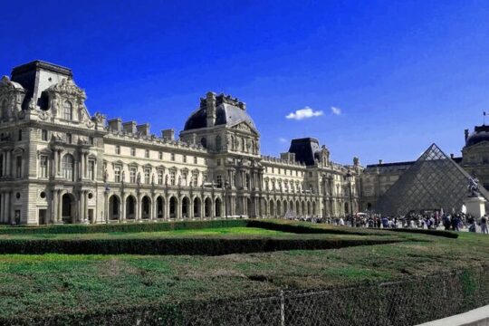 Louvre Museum Timed Entry Ticket with Audio Guide in 4 languages
