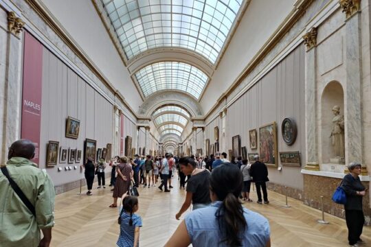Exclusive Paris Louvre Private Guided Tour with Top-rated Expert