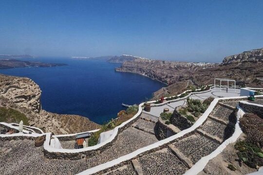Wine Tour in Santorini with private guide, wine museum and tasting