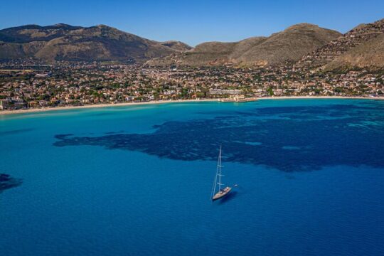 Boat Tour to Mondello Isola delle Femmine Drink in Palermo