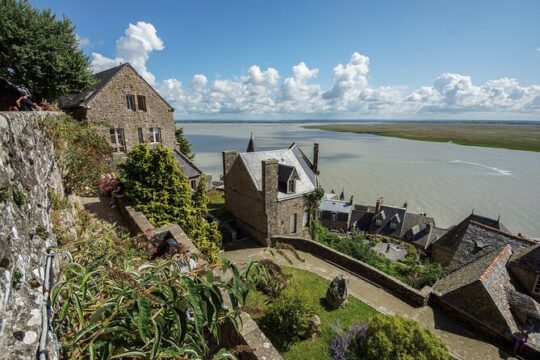 2-Hour Guided Walking tour of the Mont Saint Michel