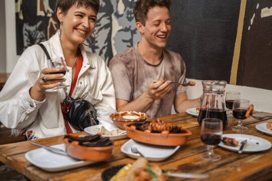 Lisbon Guided Walking Food Tour with Dinner
