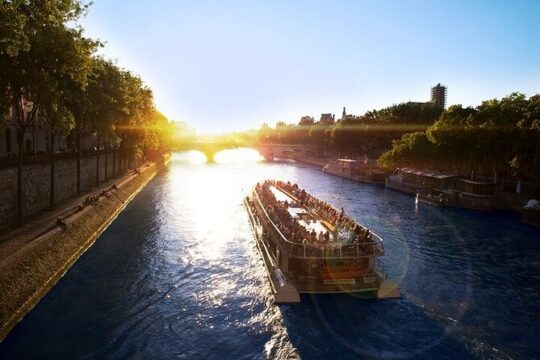 Paris: Hop On Hop Off And River Cruise