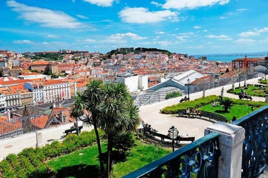 Self-Guided Audio Tour of Barrio Alto, between Myths and Fado.