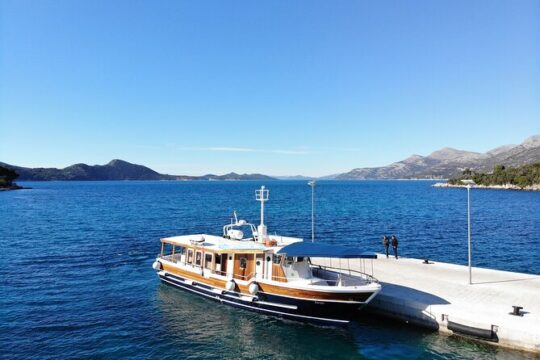 Explore Elaphiti Islands by Boat Tour: Hop-on-Hop-off Adventure