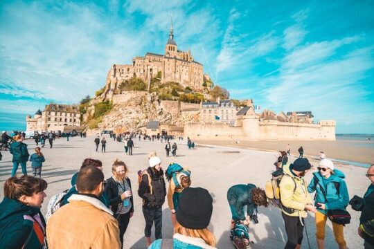 Le Havre to Mont Saint Michel: Small Group Private Tour