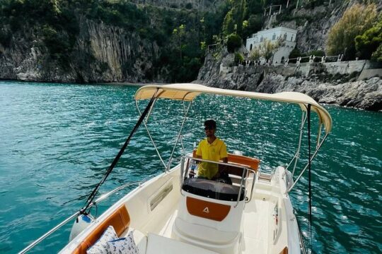 Private Boat Tour in Amalfi Coast