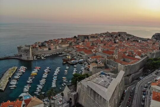 Private Tour: Evening Stroll through the Old town