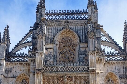 Private Tour Fatima-Batalha-Nazaré-Óbidos from Lisbon full day