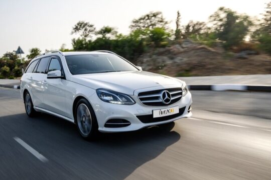 Private Transfer: Larnaca Airport to Protaras 1-14 pax
