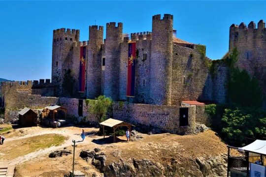 Tranquility to Thrills: Obidos,Alcobaca and Nazare Private Tour