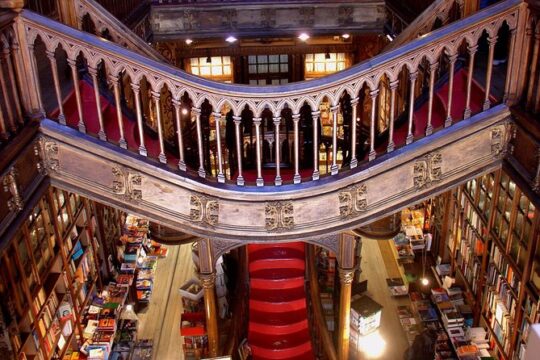 Full-Day Private Sightseeing Tour to Porto from Lisbon