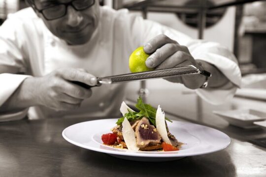 Seine River Early Gourmet Dinner Cruise with Wine by Bateaux Parisiens