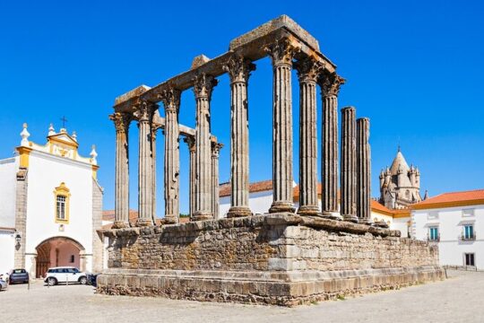 Full-Day Private Tour in Évora with Winery Tour from Lisbon