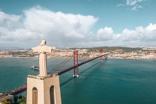 Tour in Lisbon (highlights), Cristo Rei and Belém.