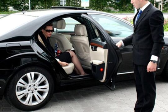 Private Transfer From Bologna to Milan