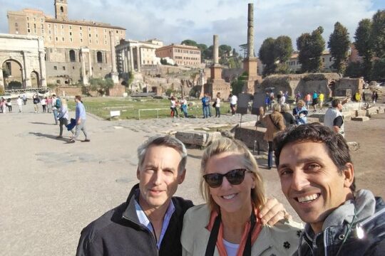 Skip-the-line tour of the Colosseum & Ancient Rome by Tommaso