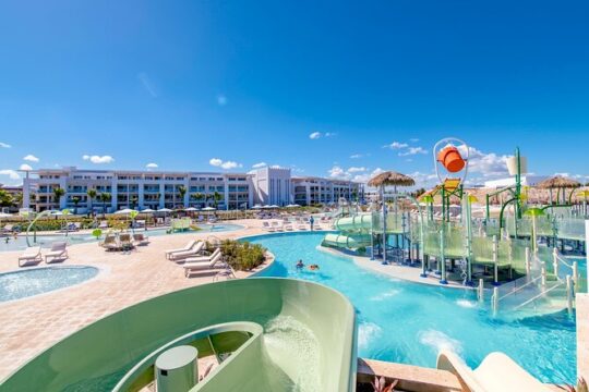 Private Transfer Punta Cana Airport to/from Falcon By Melia