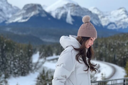 Lake Louise Johnston Canyon Hike Banff Town tour from Banff