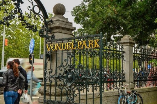 Discover Amsterdam Vondelpark in this Outside Escape city game!