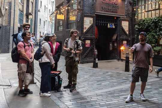 Step into the Clink Prison & See 30 Amazing London Sights