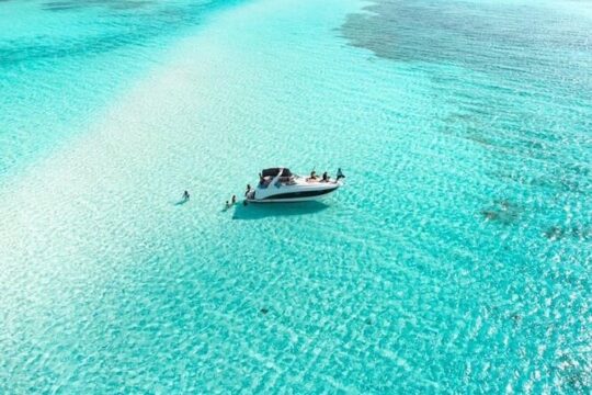 Private Yacht Charter & El Cielo Tour: All-Inclusive
