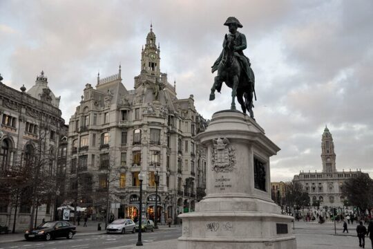 PRIVATE TRANSFER Lisbon - Porto(vice versa) with excursion(option)
