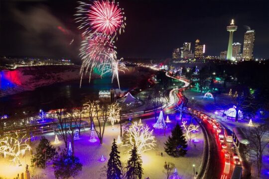 From Toronto:Winter Festival of Lights Niagara Falls Evening Tour