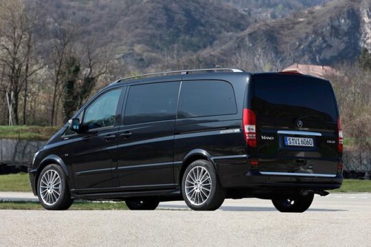 Private Airport Arrival Transfer: London Luton to Central London