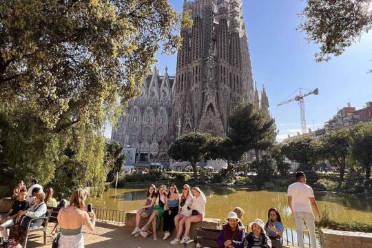 Guided Visit Tour to Sagrada Familia