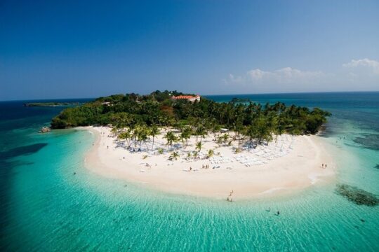 Full day tour Samana, Las Terrenas and El Limón from Santo Domingo
