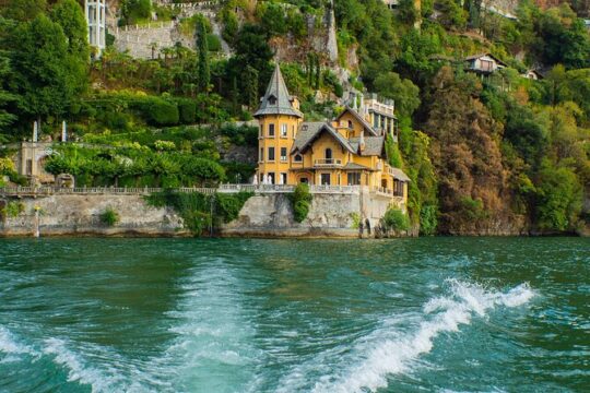 Private Boat Tour on Lake Como