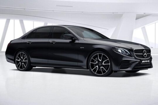Birmingham Airport Transfers: Birmingham City to Airport BHX in Business Car