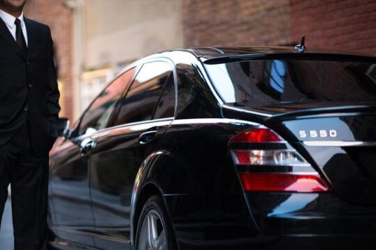 VIP Limo Transfers From & To Santorini Port