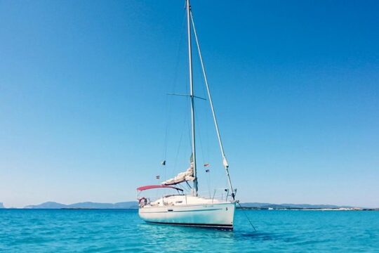 Full-Day Private Ibiza and Formentera Charter Cruise