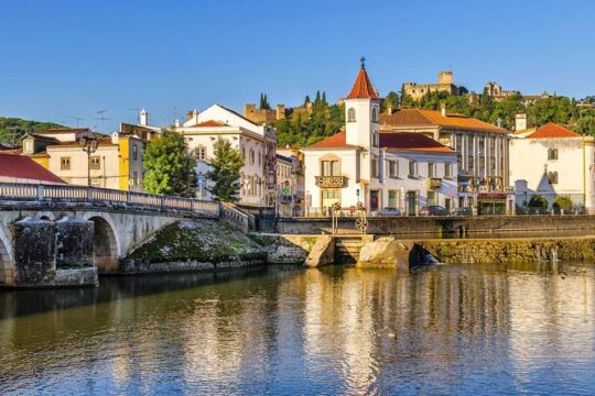 Medieval Knights Templar and Alcobaça Private Day Trip from Lisbon