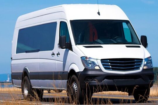 Private Departure Transfer: Hotels to George F. L.Charles International Airport